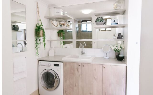 Unit 4 Weyba Lodge Noosa