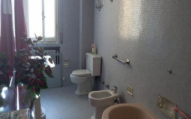 Bed & Breakfast‎ Asinelli