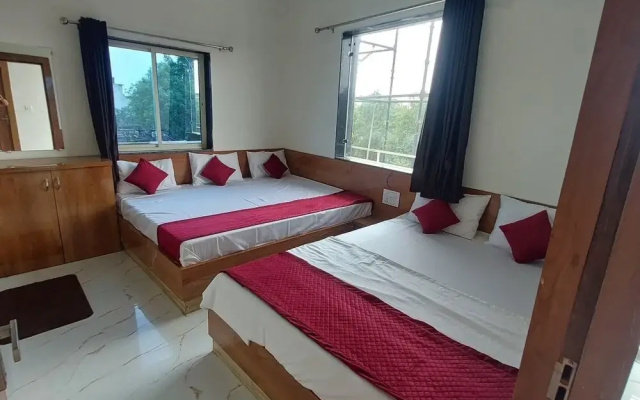 Ladlee Palace Guest House