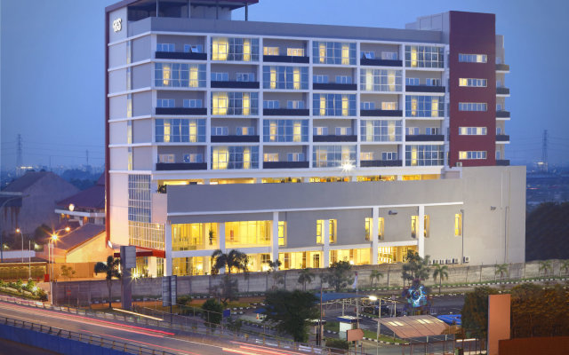 Hotel Santika Cikarang