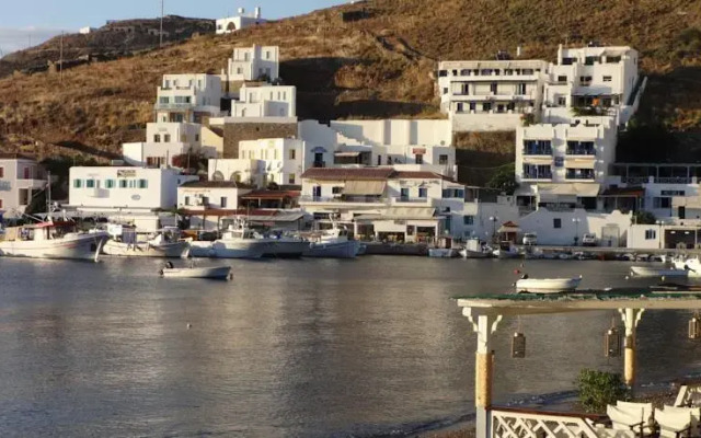 Bouriti Eleni Tzamaros