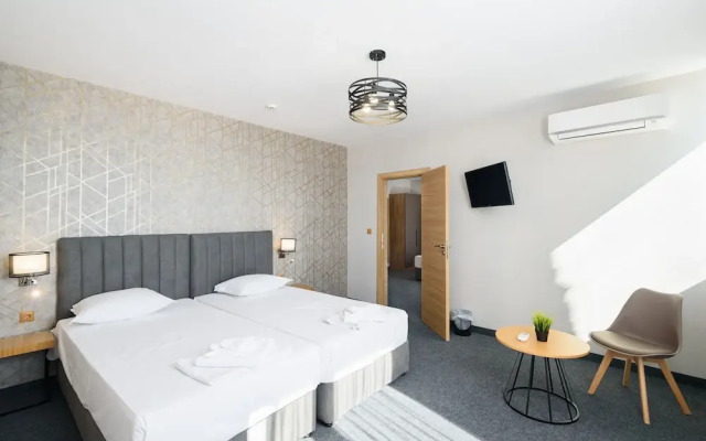 Hotel Avenue Deluxe