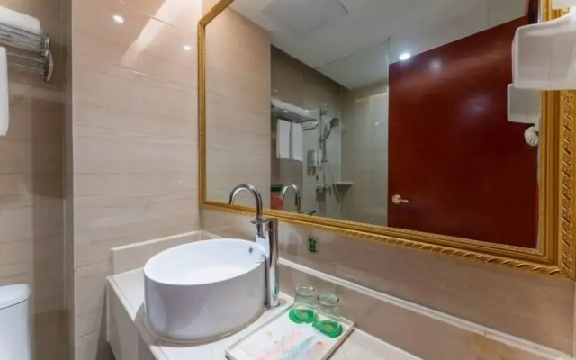 Vienna Hotel (Ji'an Railway Station)