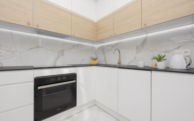 Luxurious Grey Apartment by Renters