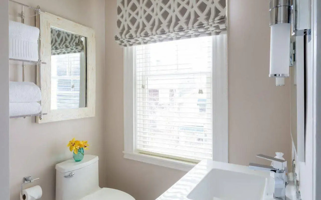 The Sydney, The Edgartown Collection