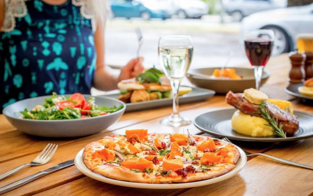 Seabreeze Beach Hotel