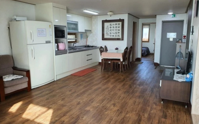 Iksan Sky Forest Pension