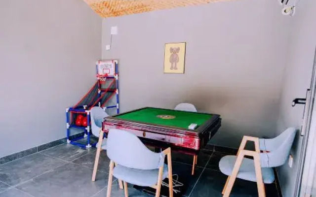 Yeshe East Courtyard