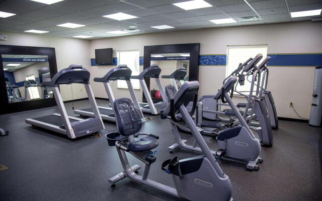 Hampton Inn & Suites Sharon, PA