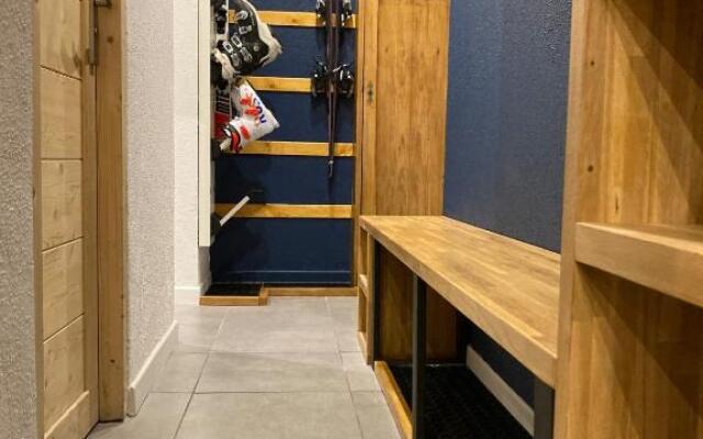 Great 8-pax ski-in ski-out apartment in Tignes Val Claret