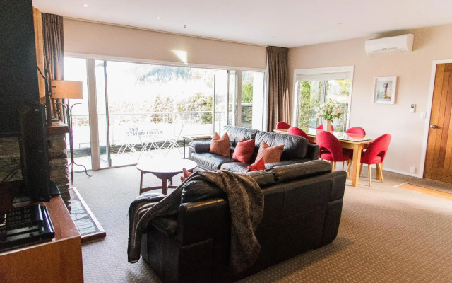 Queenstown House