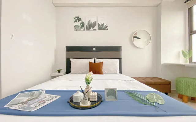 Compact And Homey Studio Apartment At Transpark Cibubur