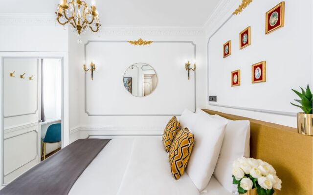 Luxury 2 bedroom 2.5 bathroom Louvre