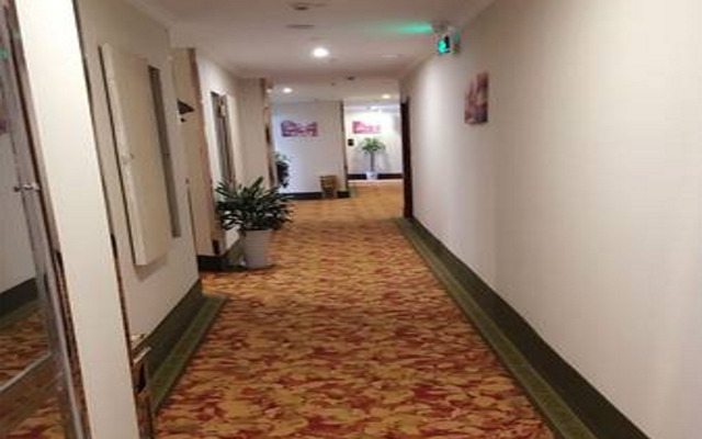 GreenTree Inn Maanshan Hunan West Road Gold Eagle Express Hotel