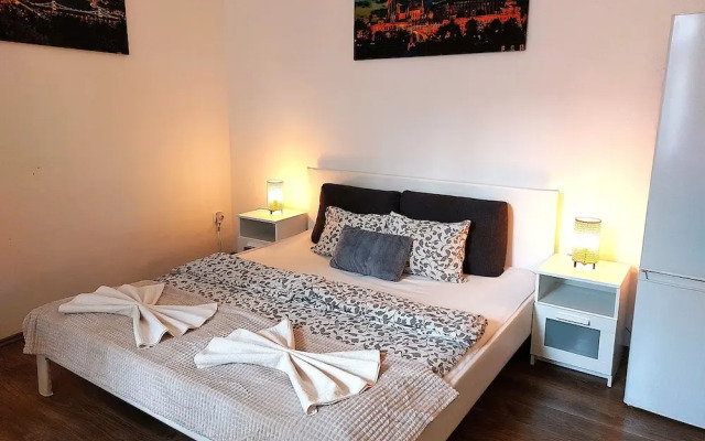 GoodMo Budapest Smart Rooms