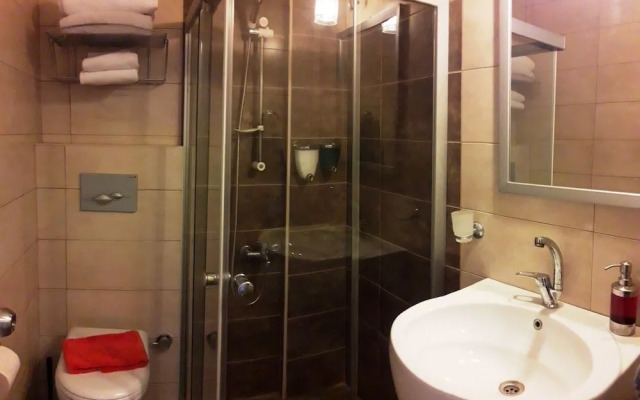 Parva Port Otel