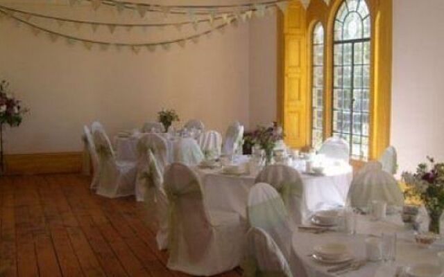Cleeve House