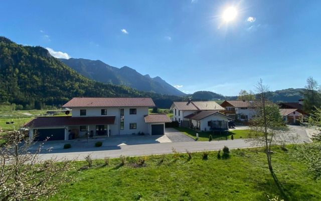 Alpinhotel INzeller