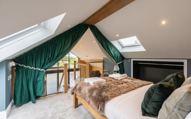 Foxes Den