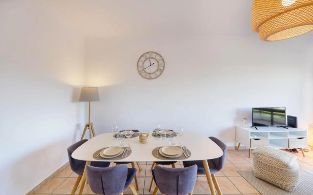 T2 renovated with ocean view Vilamoura