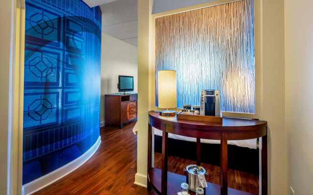 Hotel Indigo Jacksonville-Deerwood Park by IHG