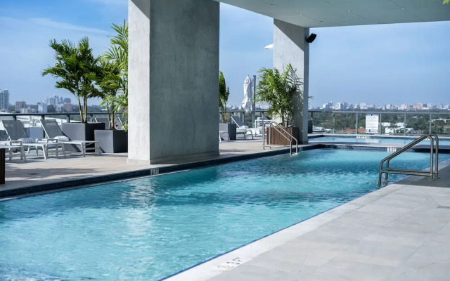 Smart Brickell Hotel