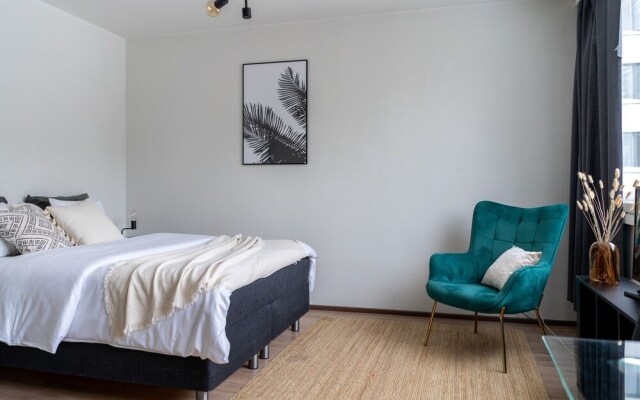 Bright studio apartment in Kaivoksela