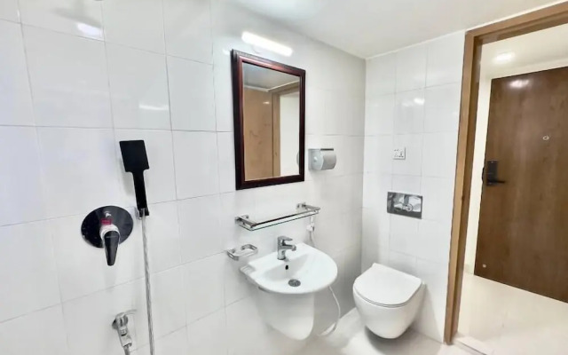 300sqft 1 Apartment with Sauna & Pool