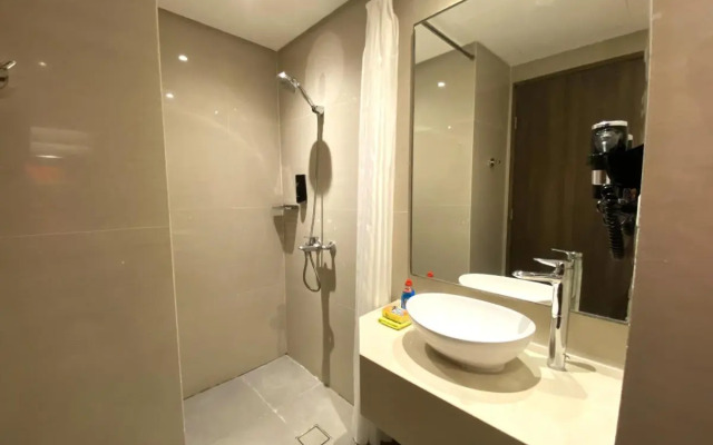 Stay Near Private Beach in Boracay