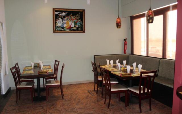 Gulf Crown Hotel Apartment