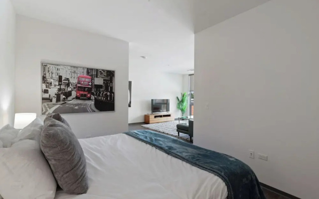 New & Modern  Lux City Escape