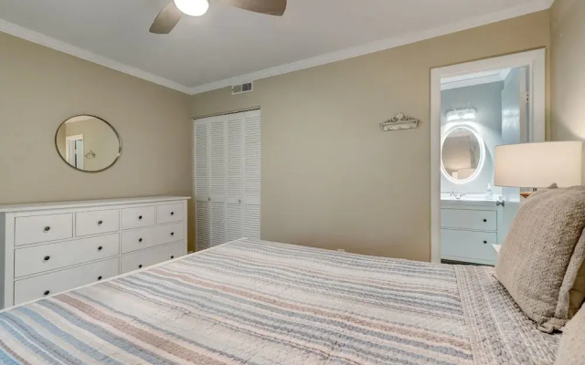 Sunset Bliss: 2BR Condo w/ Pool in Amelia Island