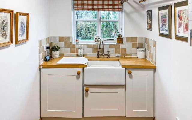 Woodhouse Cottage
