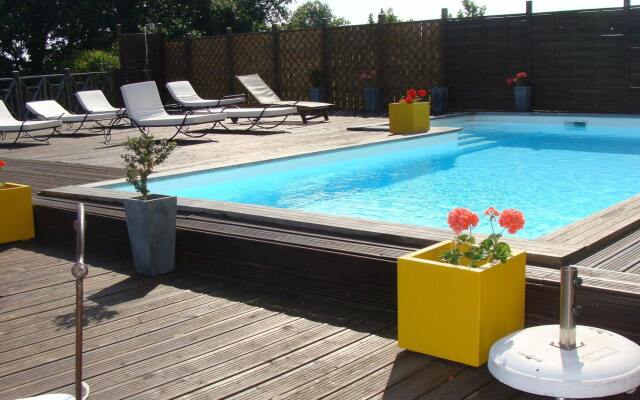 Chateau Isabeau De Naujan