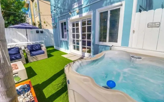 Casa Azul Lower