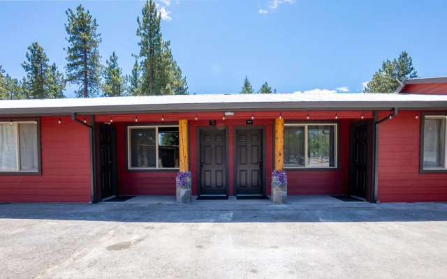 Timber House Lodge