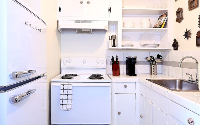 Tesuque Outpost 3 Suites Mountain Views