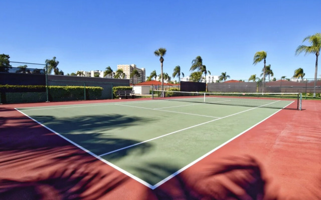 Siesta Dunes Beach 201 by Vtrips