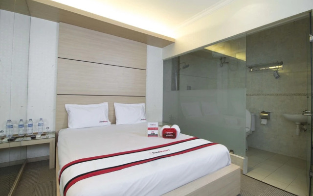 RedDoorz @ Mangga Besar 5