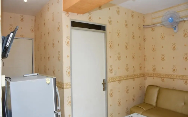 Homey And Modern 2Br At Menteng Square Apartment