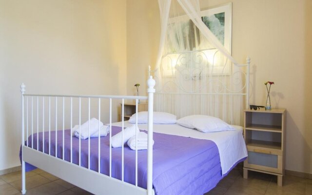 Cristina Apartments