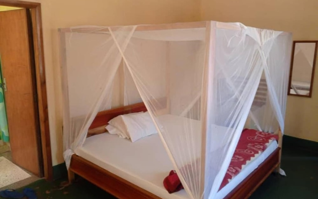 Moshi Green Lodge