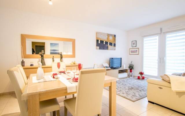 Cosy Apartment in Bayeux with Heating Facility