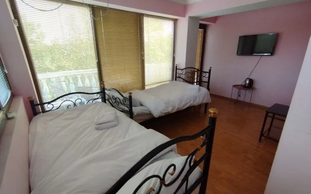 Hotel White Magnolia