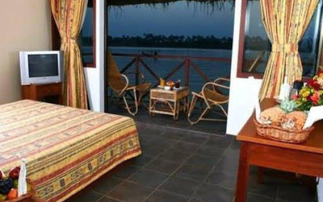 Emarald Island Floating Resort, Alleppey