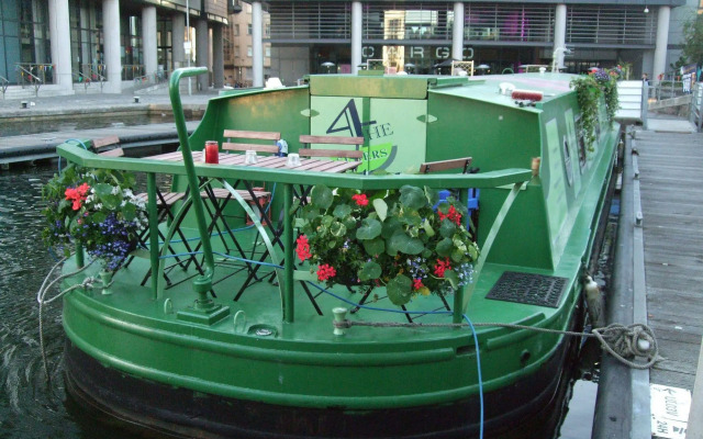 The Four Sisters Boatel