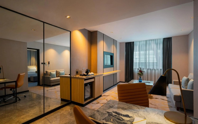 Anara Airport Hotel