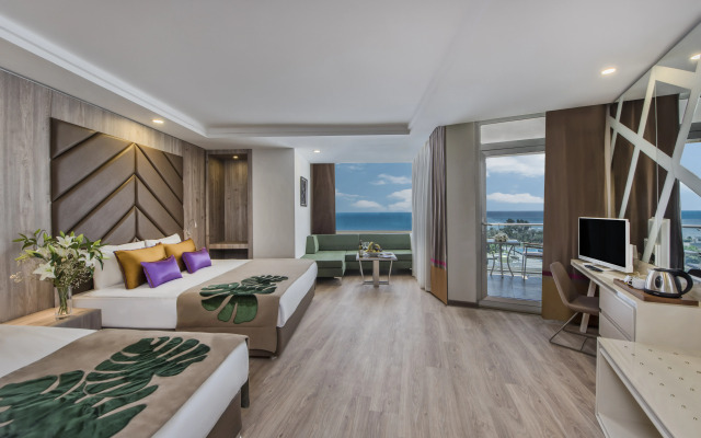 Delphin BE Grand Resort