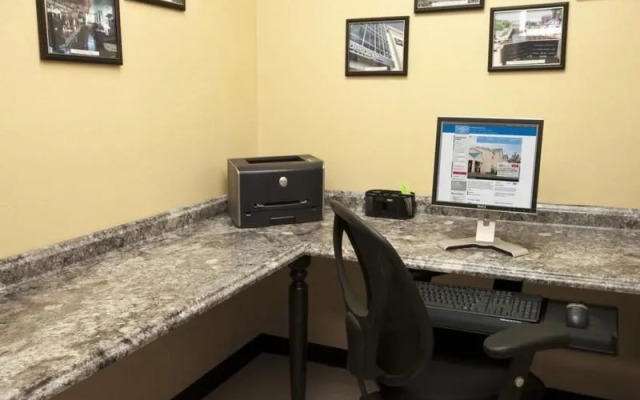 Wingate By Wyndham Liverpool/syracuse