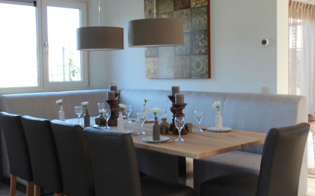 Modern Holiday Home Near Brunssummerheide